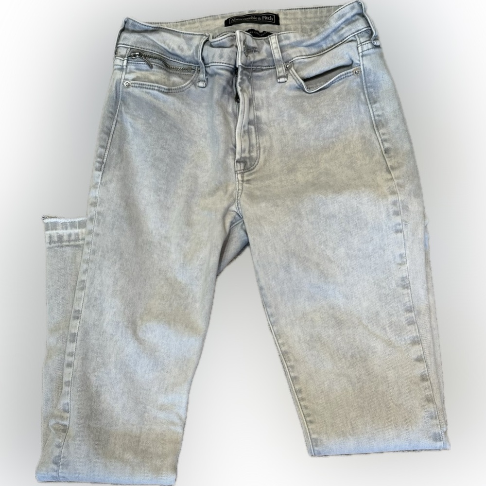 Abercrombie and Fitch signature collection skinny jeans.
